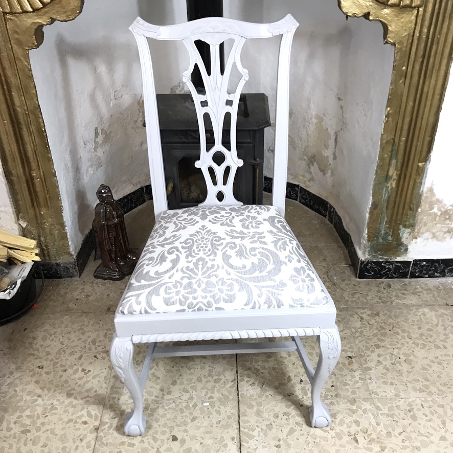 Dining Table & 6 Chairs in Grey - Image 3