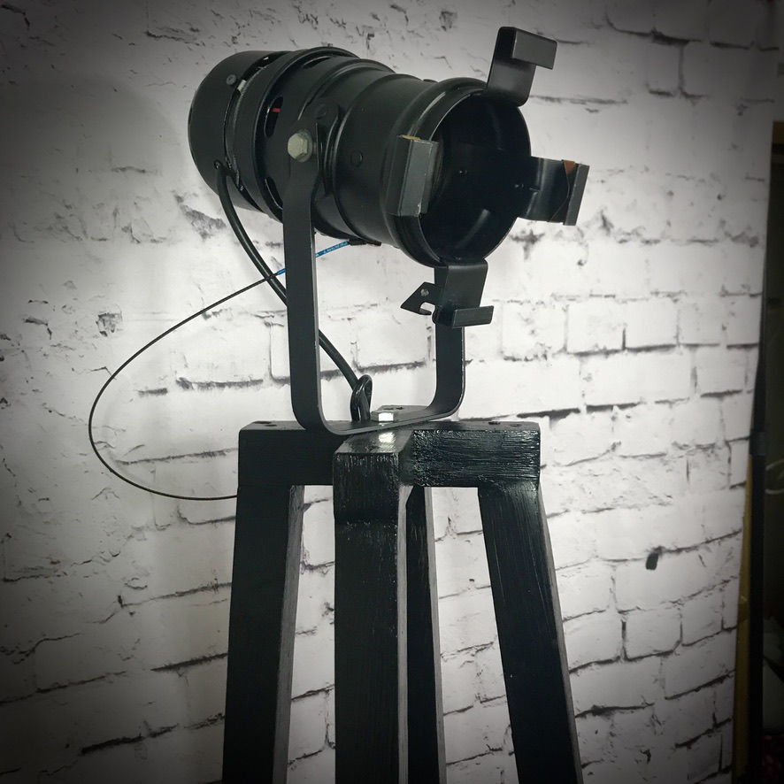 Theatre Spotlight Floor Lamp - Image 4