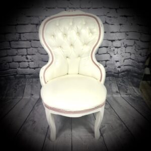 Boudoir chair