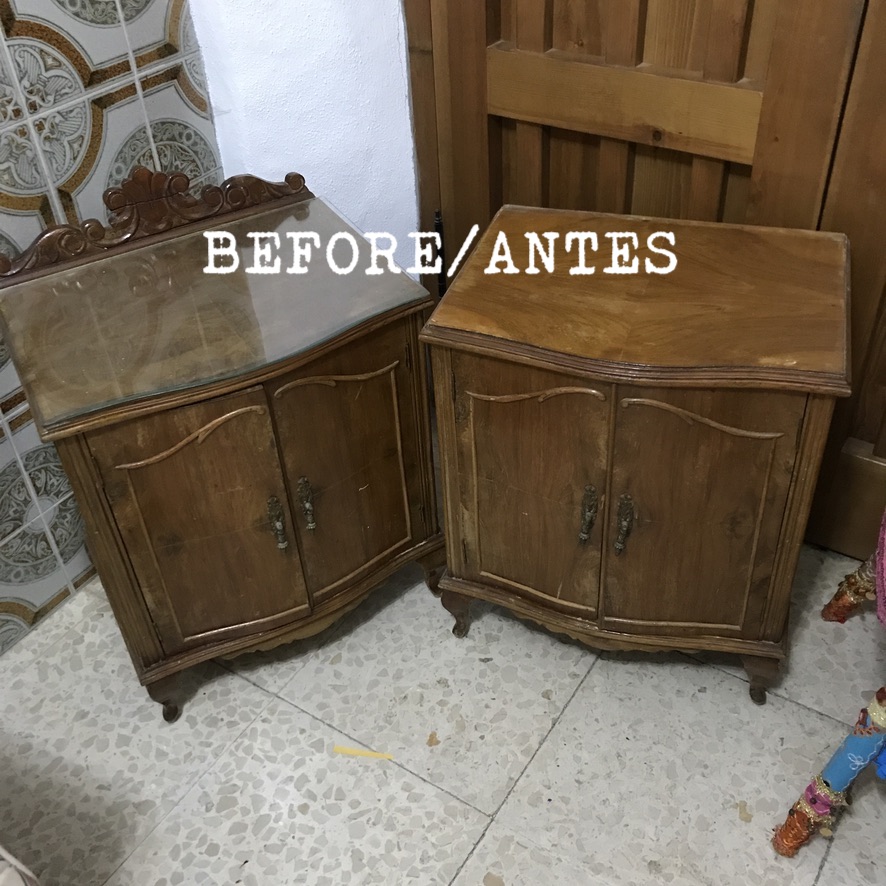 A Pair of Bedside Cabinets - Image 10