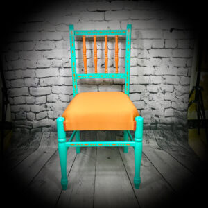 tourquoise/orange chair (simon)