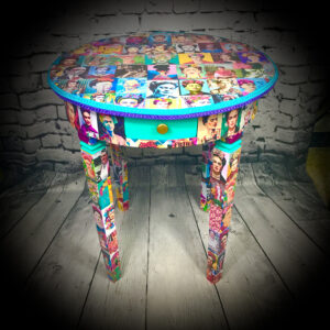 Frida Round Table