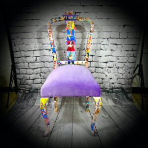 "Pinups" Chair 221019