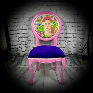 Frida & Pink Chair 230206