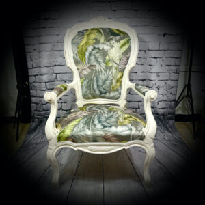 Parrots Armchair 231029