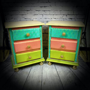 2 multicoloured 3dr units 240323