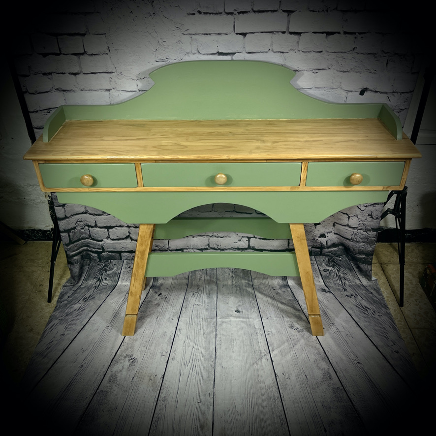 "Country House" Console Table - Image 7