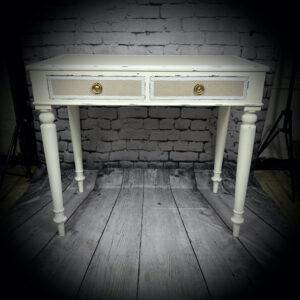 White Desk 250325