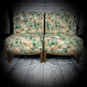 2 palm fan and peach chairs 250525