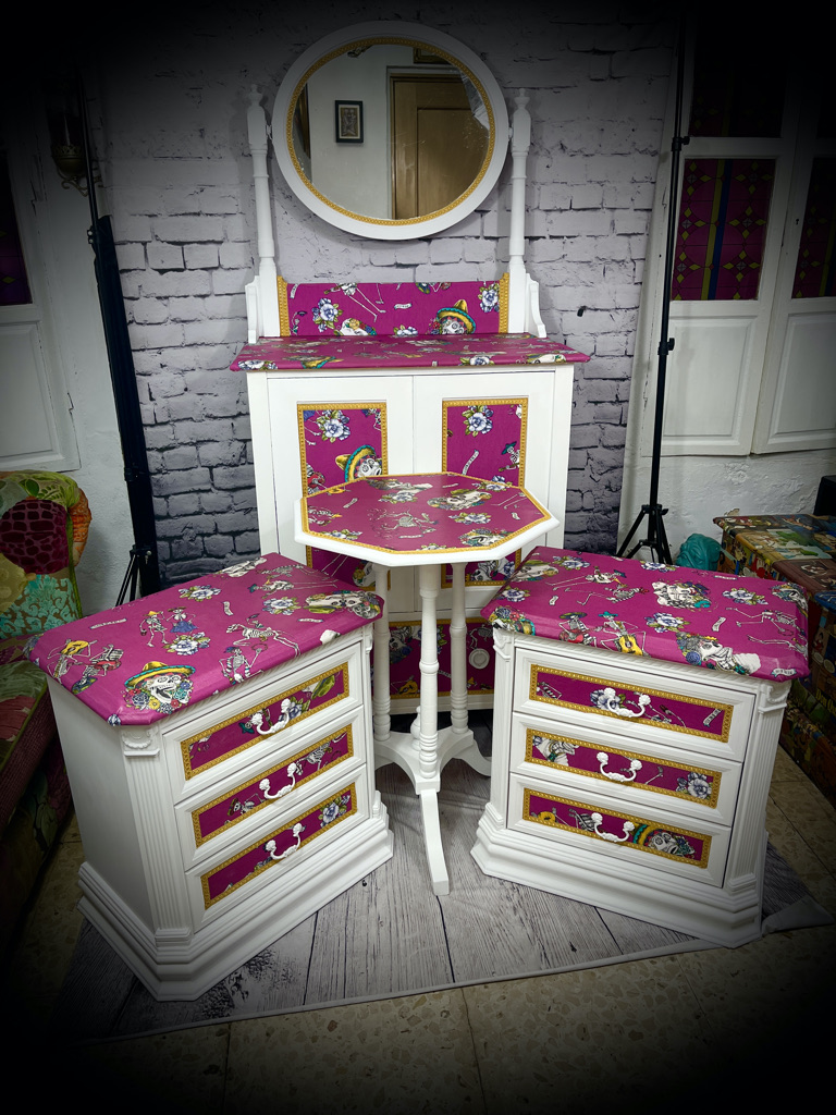 4 Piece "Day of The Dead" Bedroom Set - Image 9