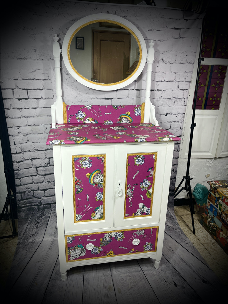 4 Piece "Day of The Dead" Bedroom Set - Image 8