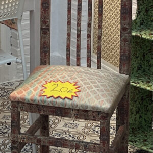 gold chair 260502